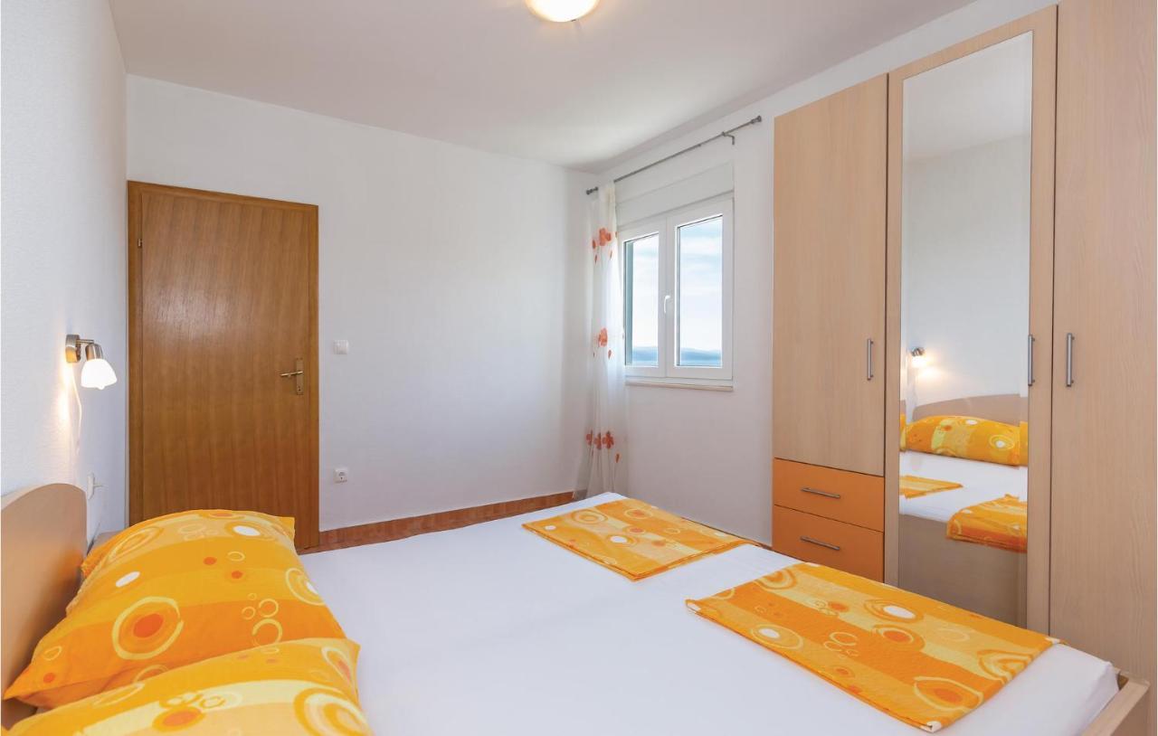 Beautiful Apartment In Krvavica With Wifi Dış mekan fotoğraf